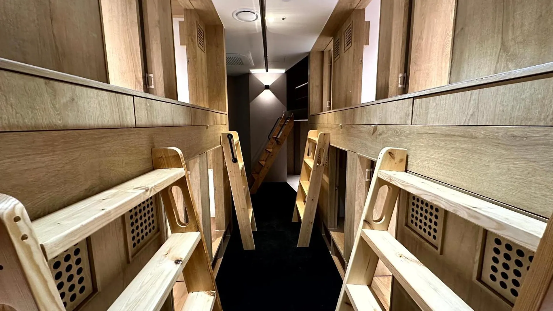Nomad Live Hostel Busan