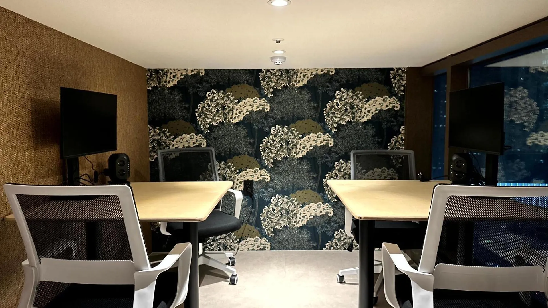 Nomad Live Hostel Busan