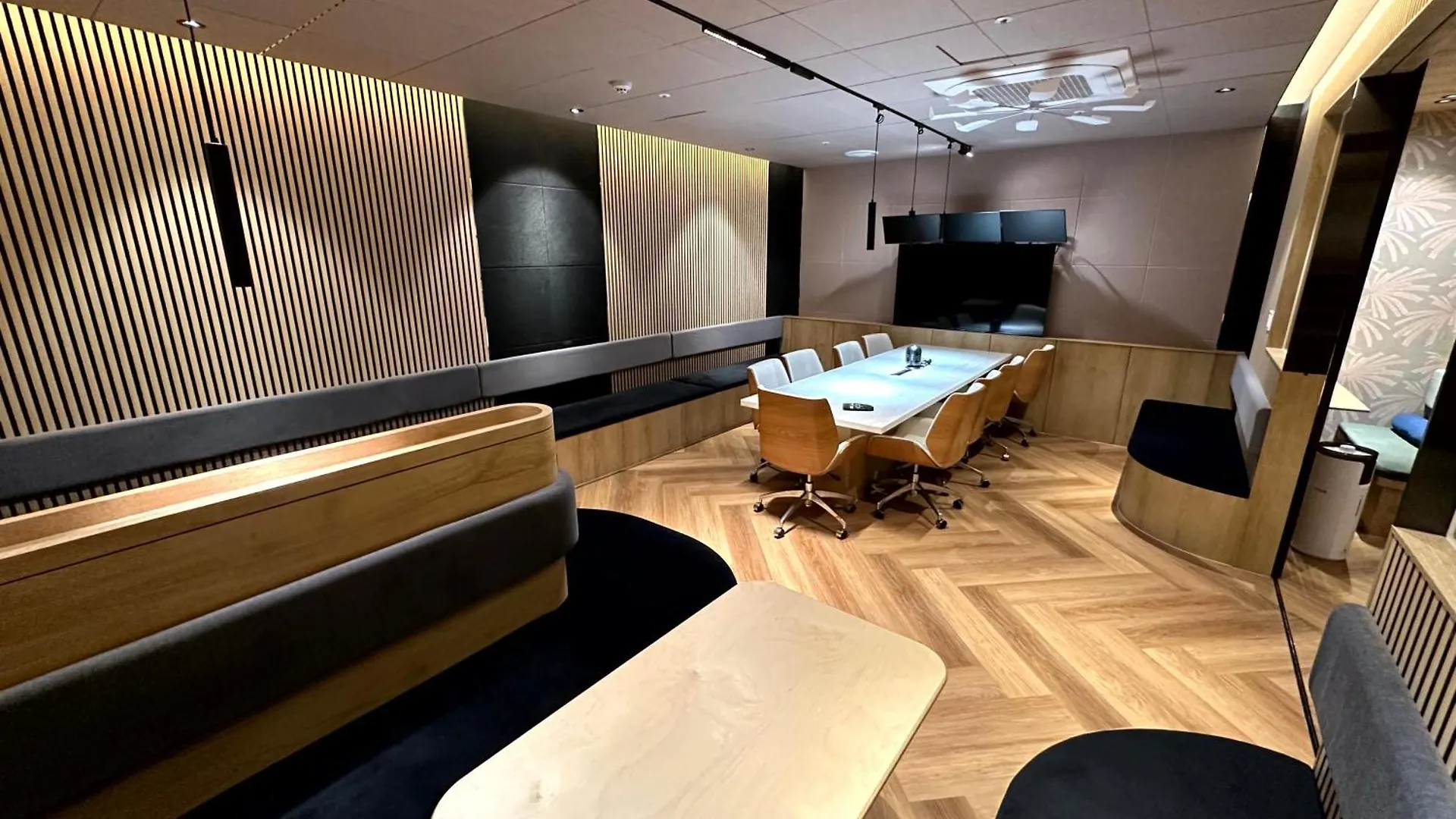 Nomad Live Hostel Busan