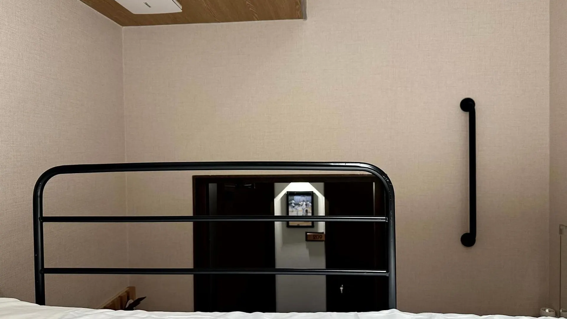 Nomad Live Hostel Busan South Korea
