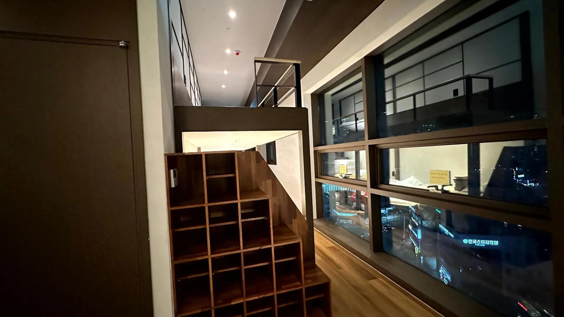 Nomad Live Hostel Busan
