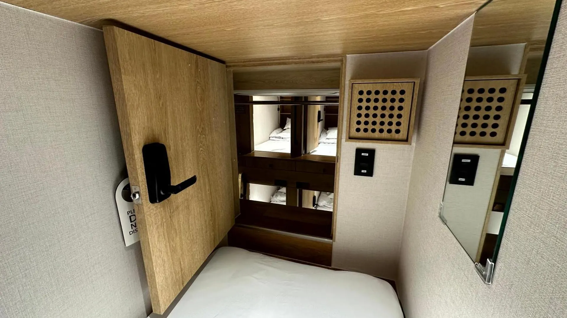 Nomad Live Hostel Pusan
