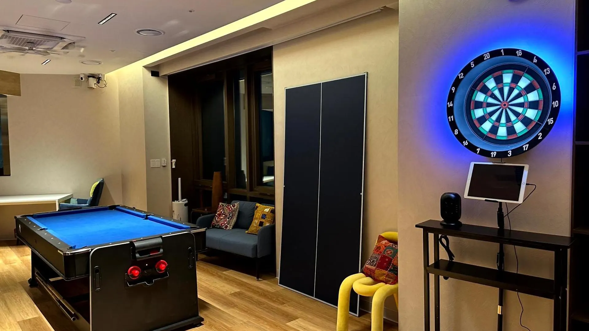 Nomad Live Hostel Pusan 0*,  Jižní Korea