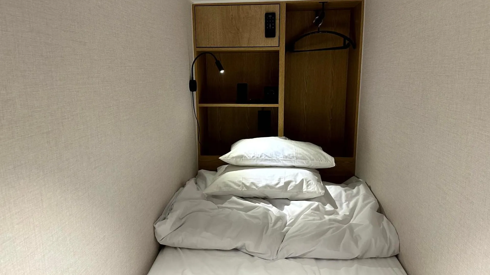 Nomad Live Hostel Busan 0*,