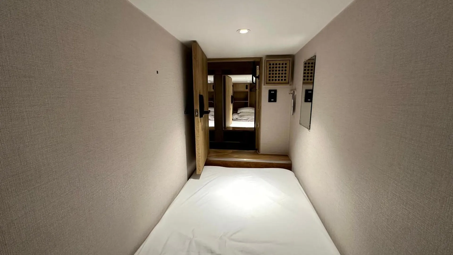 Nomad Live Hostel Busan